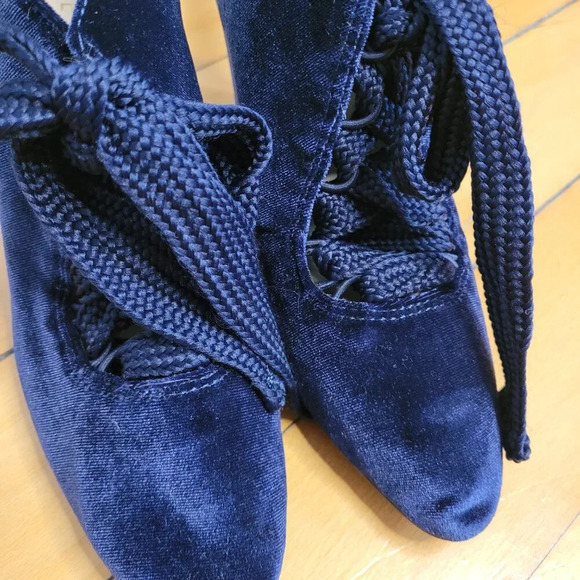 Nine West navy blue velvet heels - Picture 4 of 5